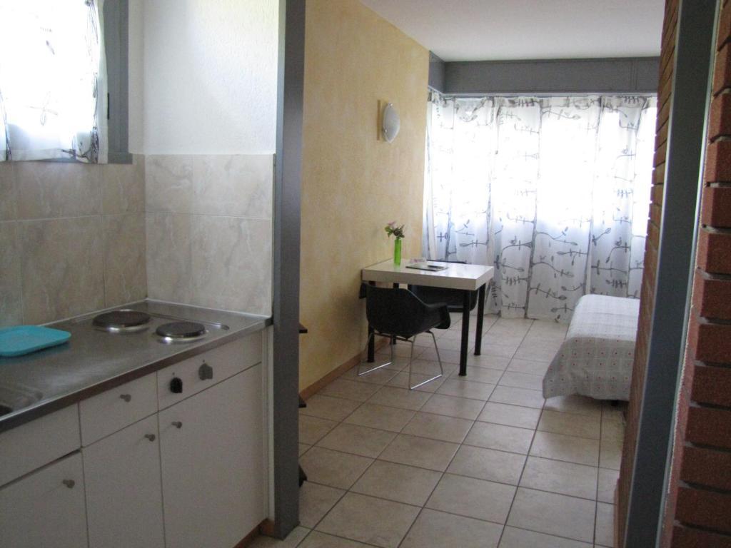 Residence Tell Chiasso Kamer foto